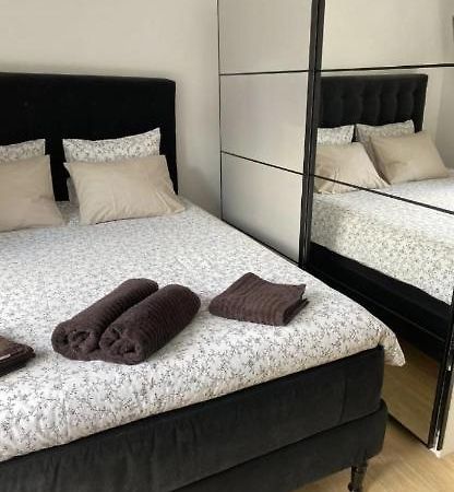 Louise Apartment Brussel Bagian luar foto